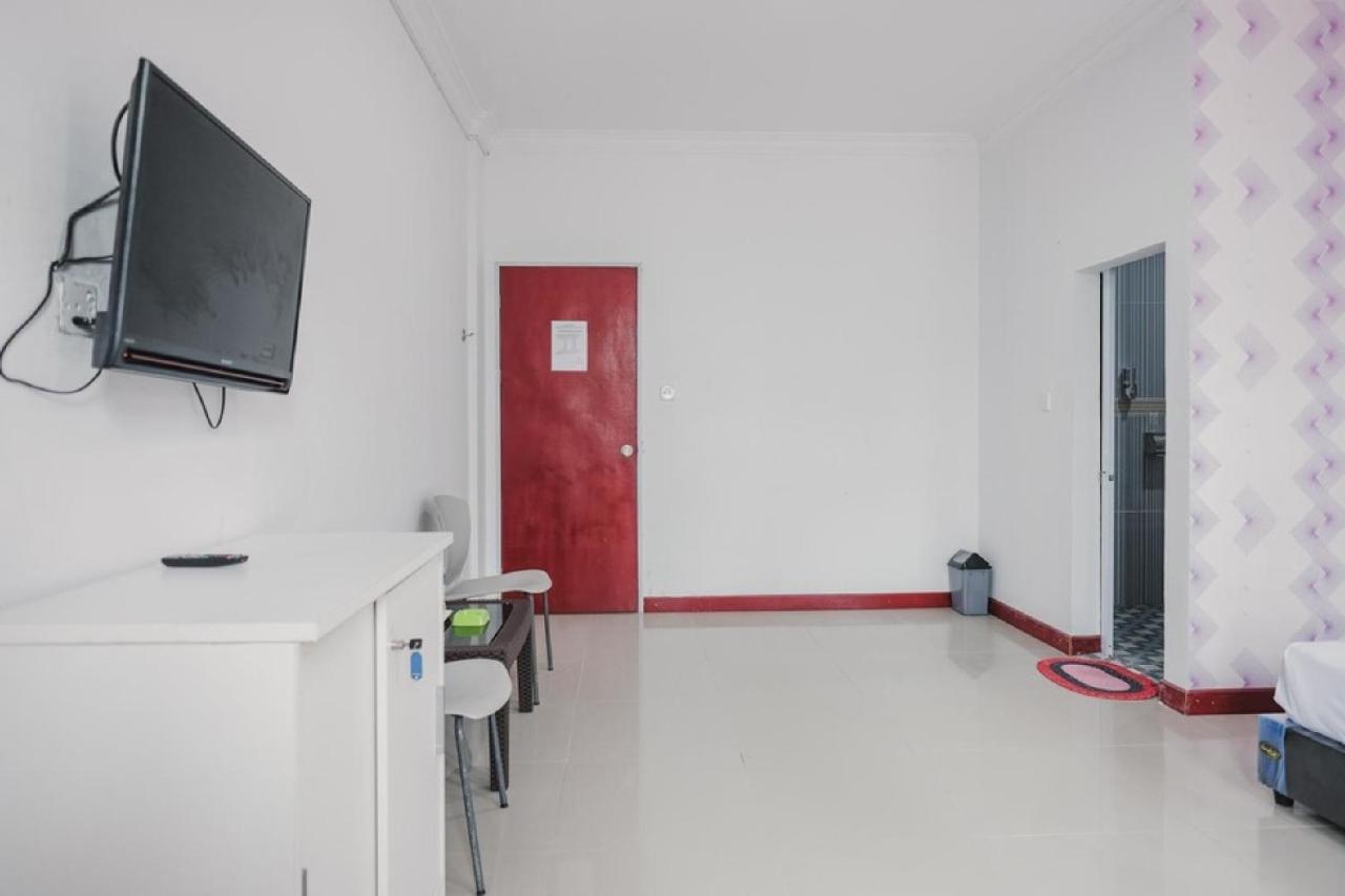 Hotel Reddoorz Near Nagoya Hill Batam 4 Jodoh  Exterior foto